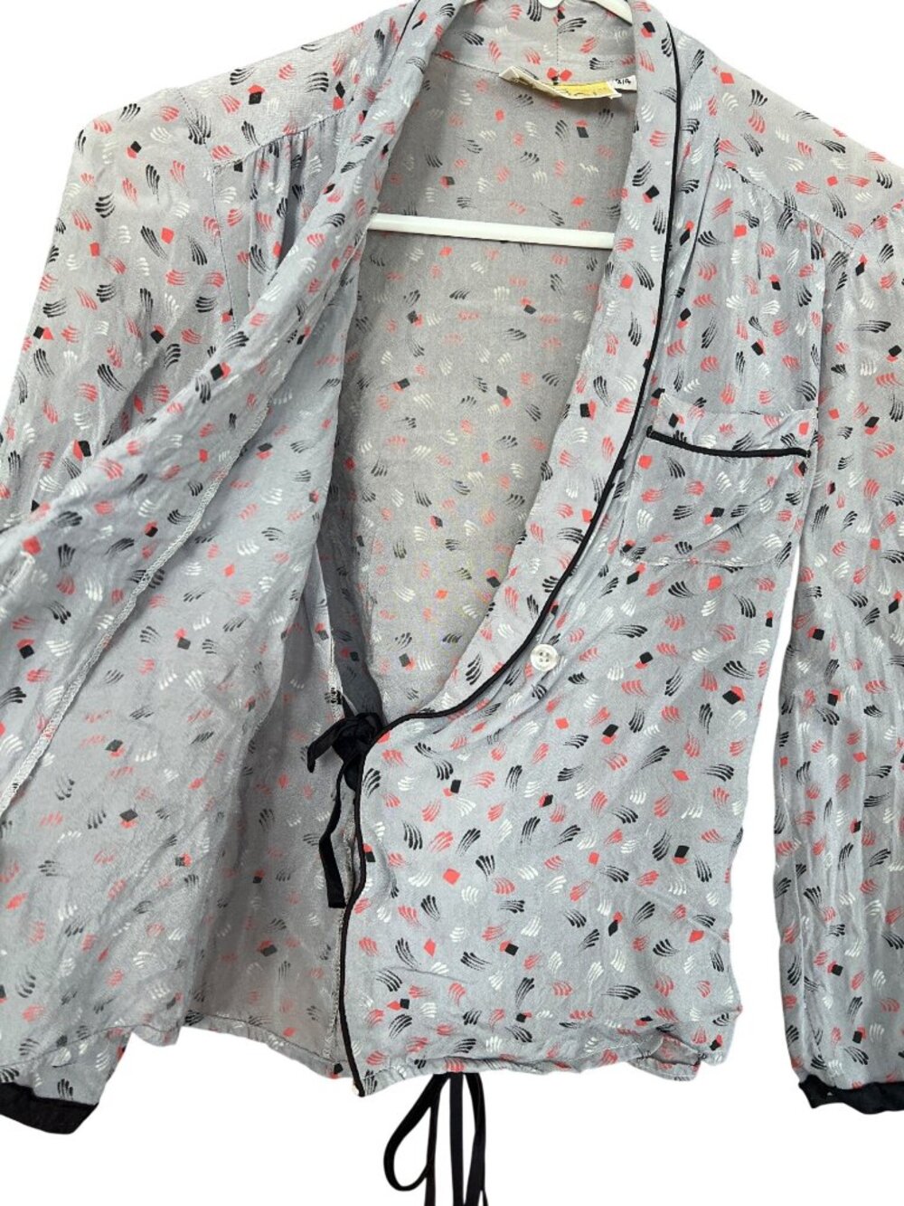 1970s Diane Gilman For Cabal Sheer Wrap Shirt With Abstract Print Size S - Picture 6 of 10